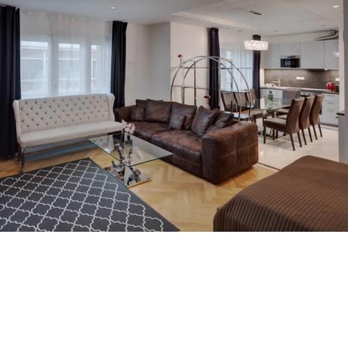 39 Dlouha Old Town Apartment