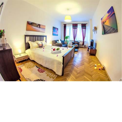 Apartment Stepanska 37
