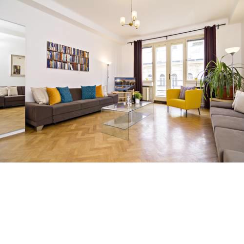 Apartments with 2 Bathrooms by RENTeGO