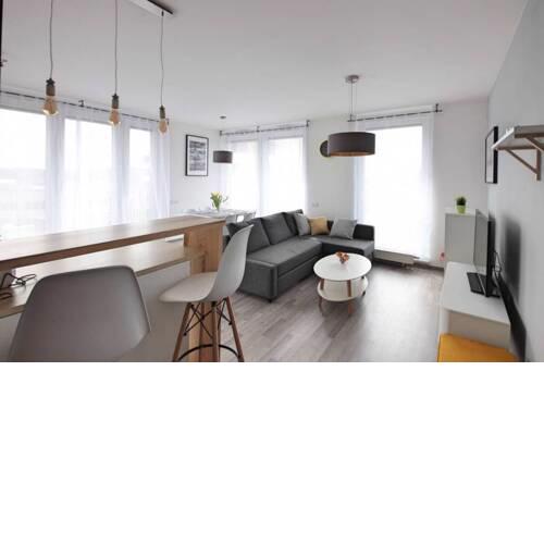 Beautiful flat near centre with garage and balcony