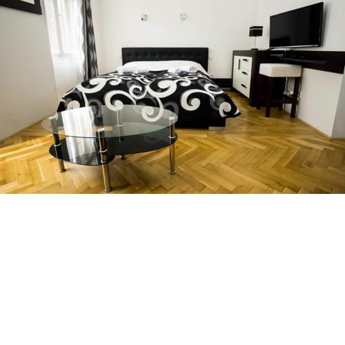 Black & White Apartment Prague by Wenceslas Square and Muzeum