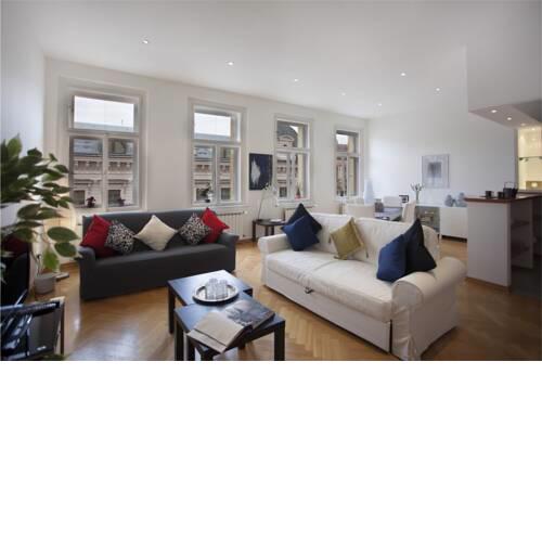 Charles Bridge apartment
