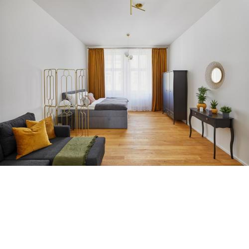 Deluxe Apartment in New Town by Prague Days