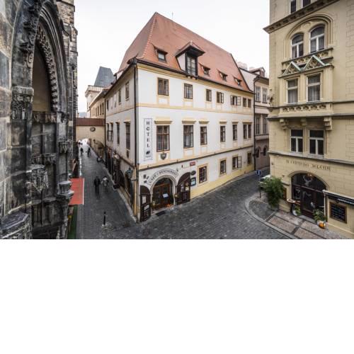 Hotel Cerny Slon