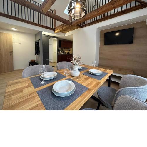 Lady Apartments
