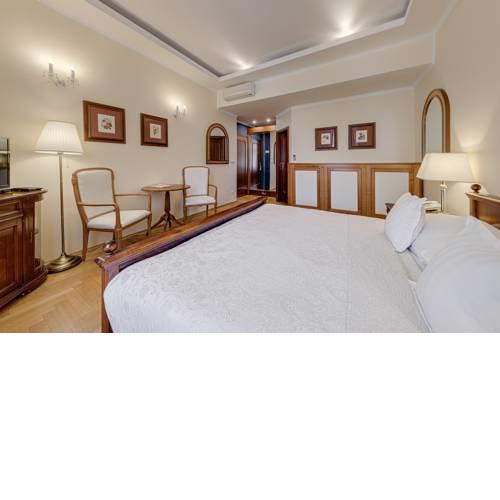 Louren hotel