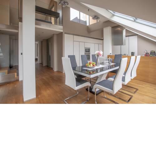 LUXURY CENTRAL DUPLEX WITH TERRACE