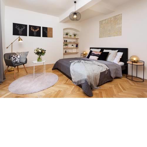 Old Town Square Apartments Michalska