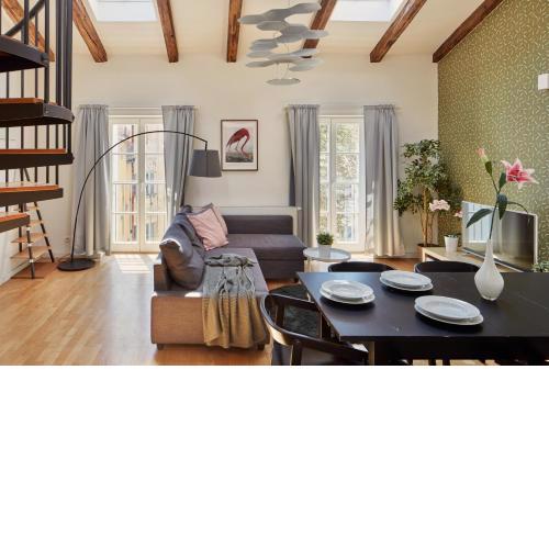 Prague Days - 3BDR Bright Loft - AC - Best Location in New Town