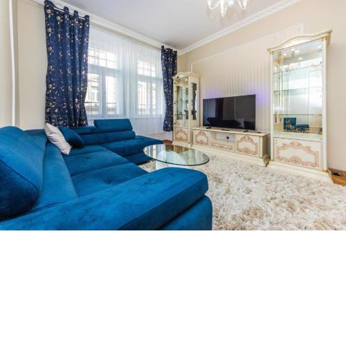 Prostorný třípokojový apartmán u nábřeží Vltavy