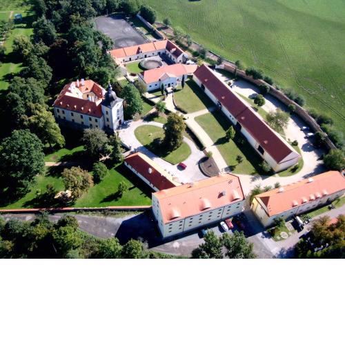 Pytloun Zámecký Hotel Ctěnice