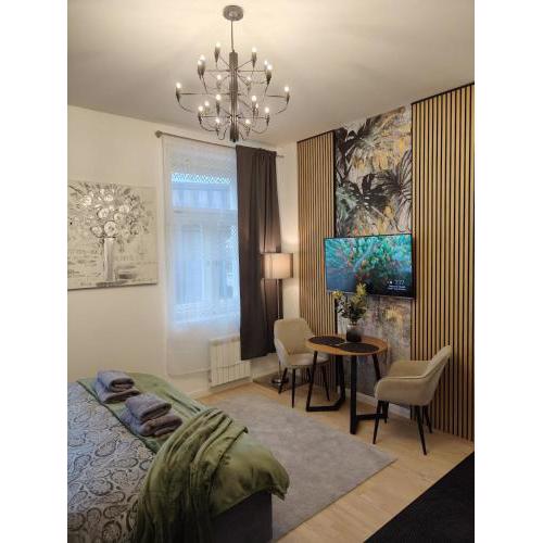 Quiet Apartment with Great Views