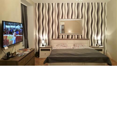 Rose Apartment