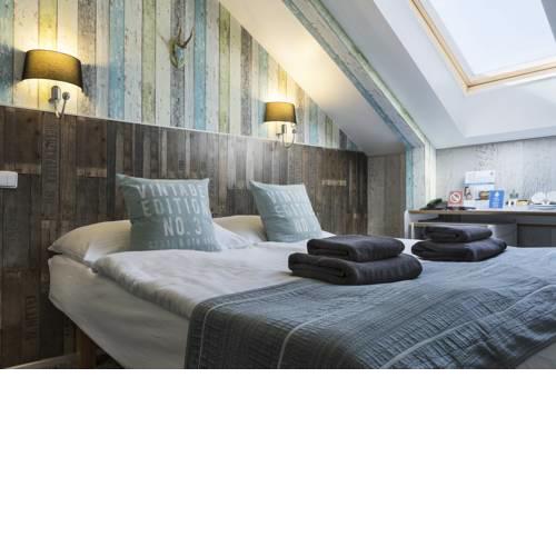 Royal Court Hotel