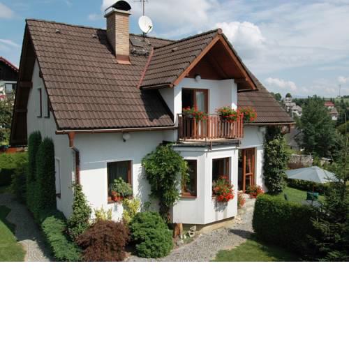 Spacious Holiday Home near Bozkov with Terrace