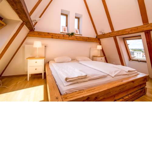 Spacious Old Town Penthouse with Balcony #12