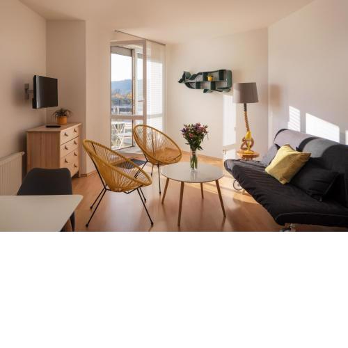 Sunny Apartment in Modřany by Prague Days