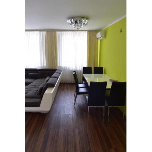 The Green apartment