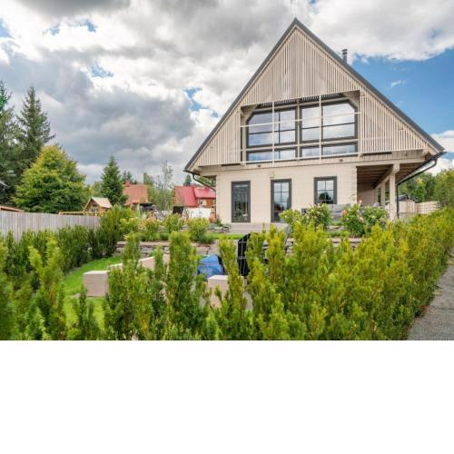 Villa in Bohemia with hot tub