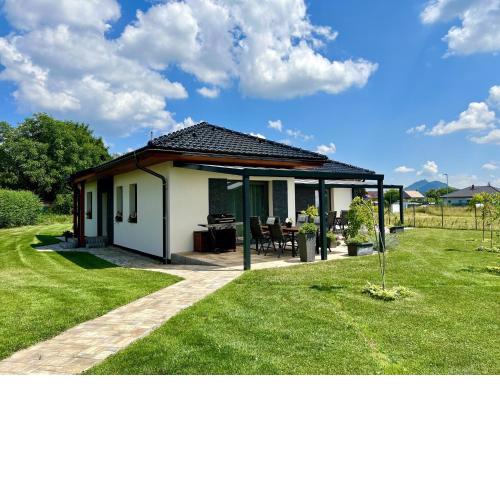 Villa in Doksy with barbecue