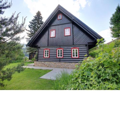 Villa in Horni Marsov with garden