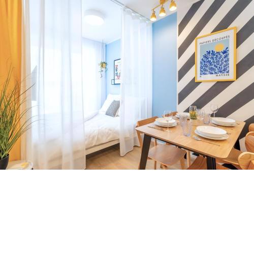 Yellow Apartment - Balcony, Free Parking, by Gravity Prague